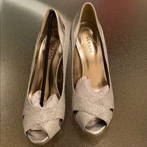 Brand new Alfani High heels